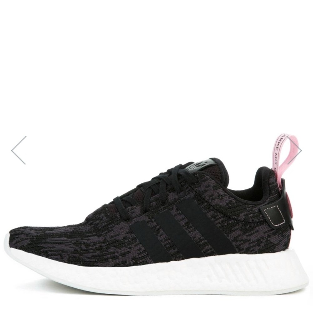 Black Adidas NMD R2
